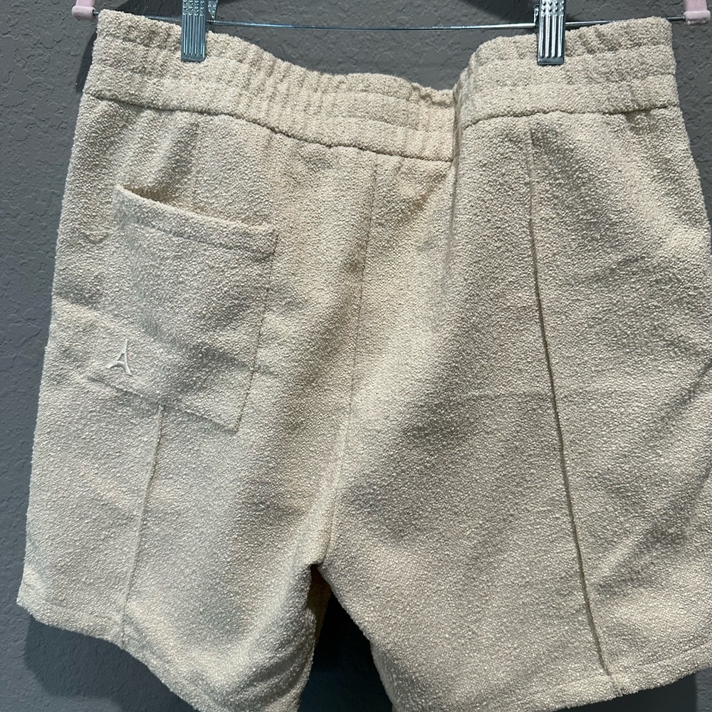 Maniere De Voir textured shorts oatmeal color men’s Sz M NWOT - Picture 6 of 10